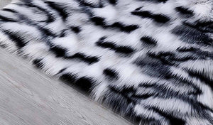 HEQUN Műszőrme Szőnyeg 60x90cm (Fekete és Fehér) - BShopy